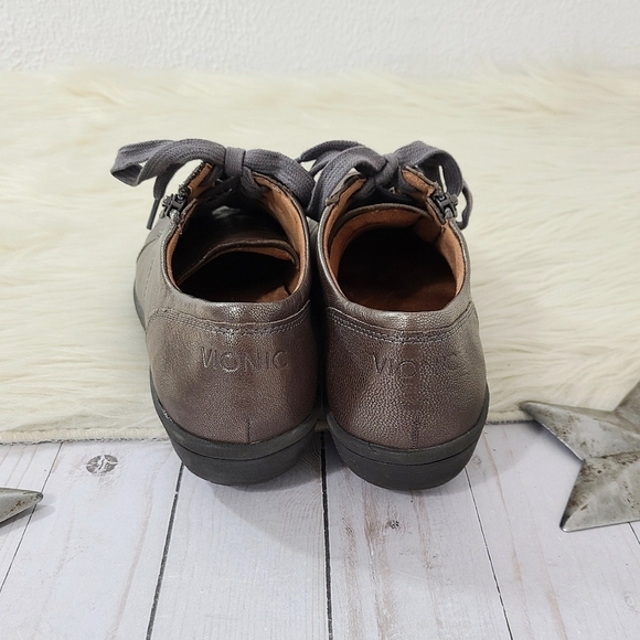 Vionic Abigail lace up sneakers pewter metallic brown size 7.5 - Picture 4 of 7